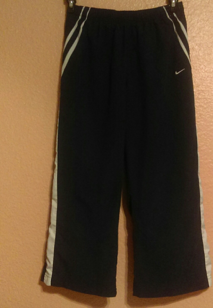 Nike navy cropped track pants